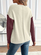 Lucyna – Sweter colour-block w warkocze z kieszonką – Śliwkowy mix (detal)