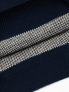 Witold – Męski sweter w norweski wzór – Granatowy (detal)